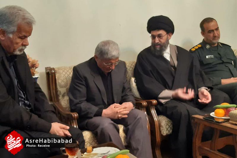 دیدار مسئولین حبیب آباد با خانواده شهید دکتر امیر اشرفی