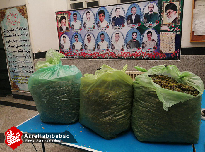 کشف محموله موادمخدر و دستگیری دو نفر در این رابطه در سطح حبیب آباد