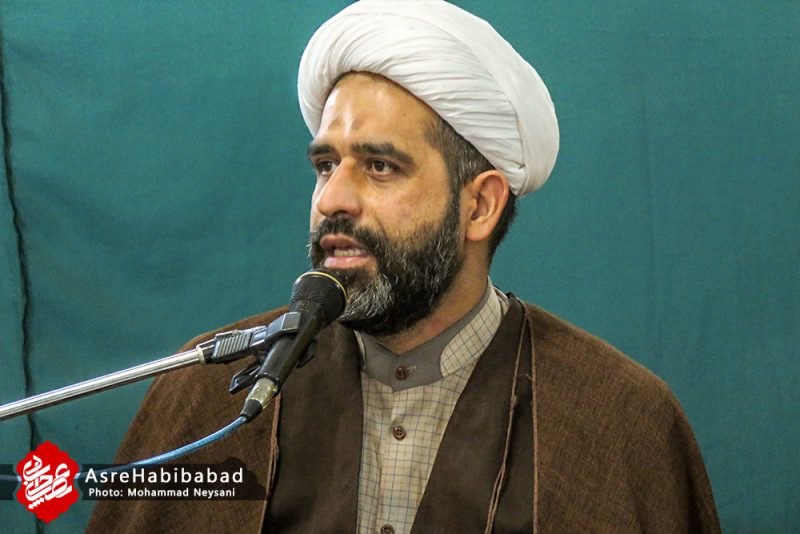 یادبود شهید امیر اشرفی و همسرش در حبیب آباد