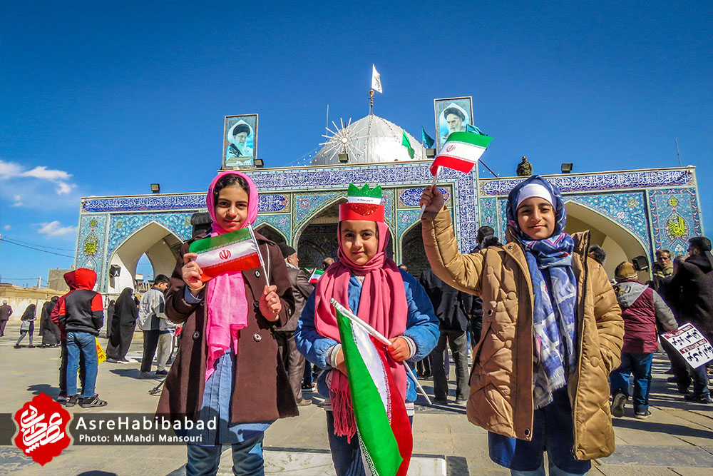 تصاویر | حضور نسل پنجم انقلاب در راهپیمایی ۲۲ بهمن ۹۸ حبیب آباد
