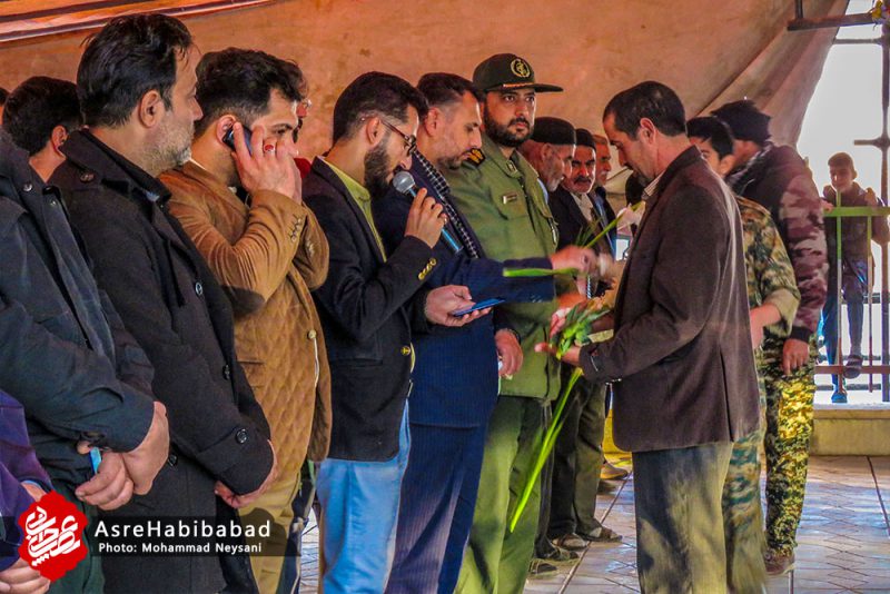 غبار روبی و عطر افشانی قبور شهدای روستای علی آباد ملاعلی