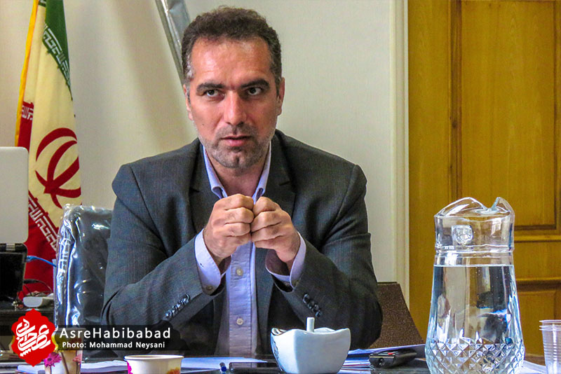 عدم توجه به پیام های وزارت بهداشت سوراخ نمودن کشتی نجات است/ هیچ مورد کرونایی در حبیب آباد گزارش نشده