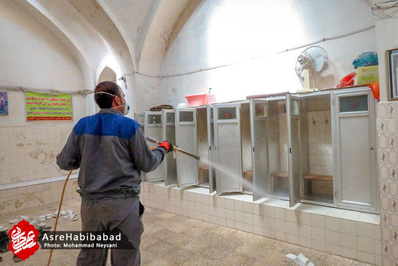 ضدعفونی معابر شهری توسط شهرداری حبیب آباد