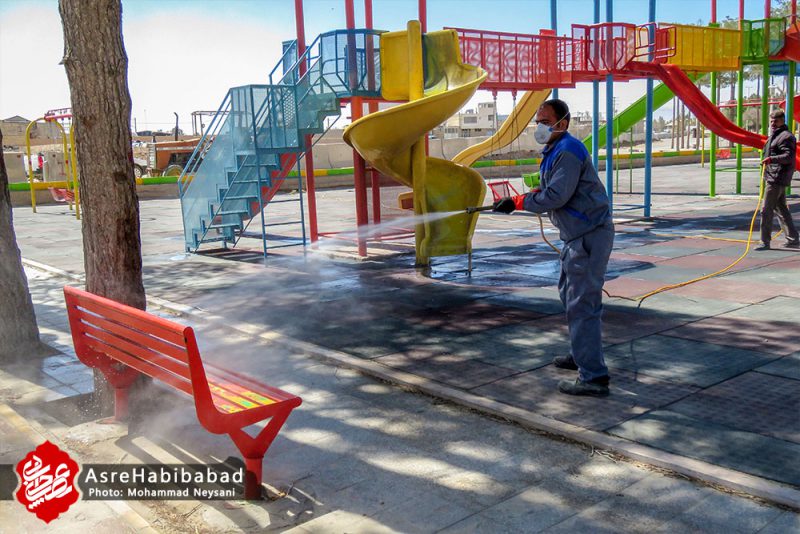 ضدعفونی معابر شهری توسط شهرداری حبیب آباد