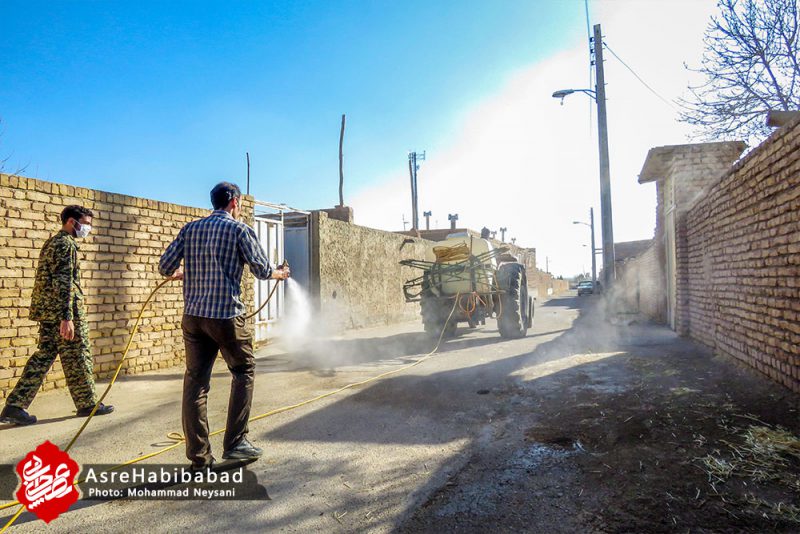 ضدعفونی مناطق محروم بخش حبیب آباد توسط جهادگران بسیجی