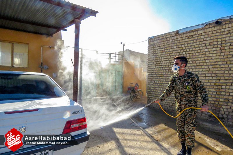 ضدعفونی مناطق محروم بخش حبیب آباد توسط جهادگران بسیجی