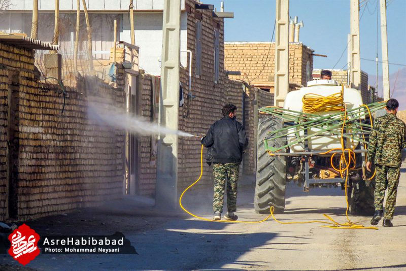 ضدعفونی مناطق محروم بخش حبیب آباد توسط جهادگران بسیجی
