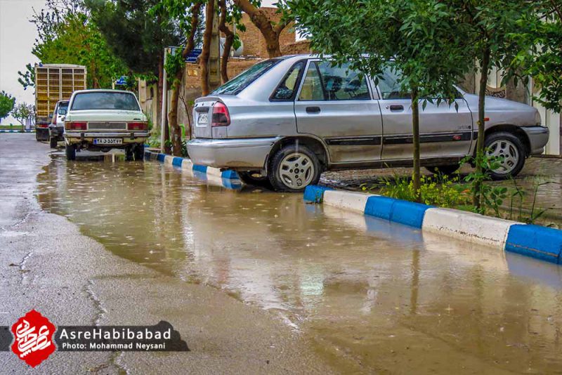 آب گرفتگی معابر حبیب آباد پس از بارش شدید باران