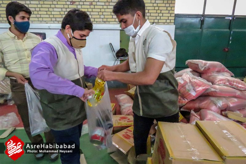 بسته بندی و آماده سازی اقلام رزمایش مواسات و کمک مومنانه شهرستان برخوار