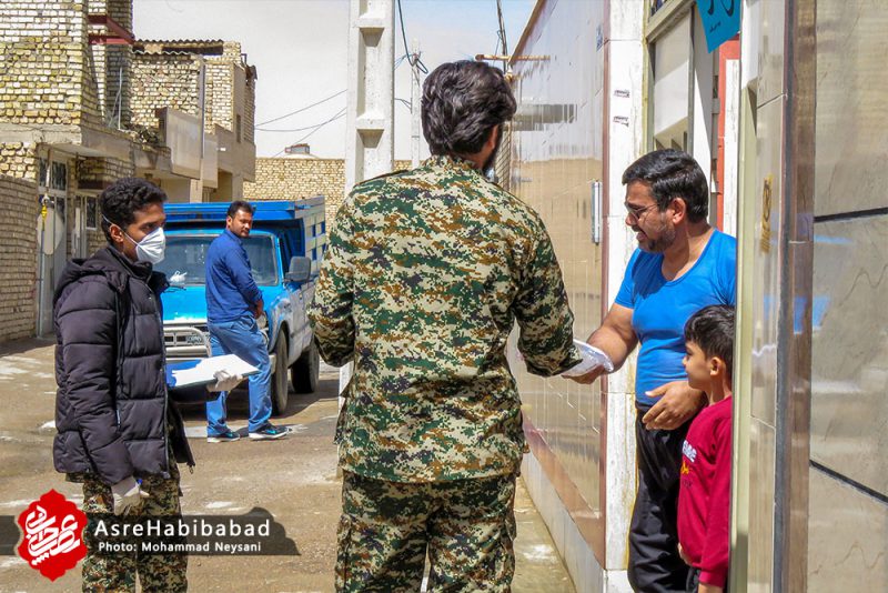 توزیع 4 هزار بسته بهداشتی ضدکرونایی در شهر حبیب آباد