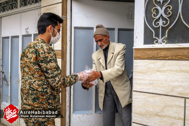 توزیع 4 هزار بسته بهداشتی ضدکرونایی در شهر حبیب آباد