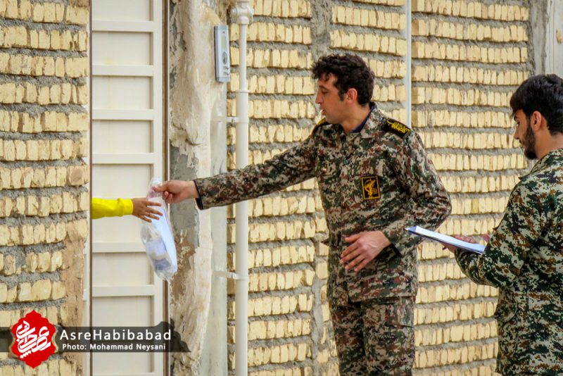 توزیع 4 هزار بسته بهداشتی ضدکرونایی در شهر حبیب آباد
