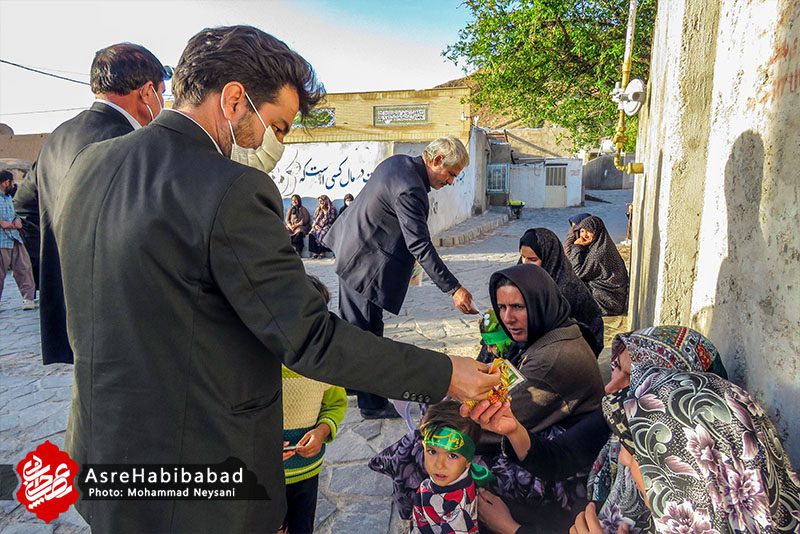 جشن خیابانی میلاد کریم اهل بیت در مناطق کم برخوردار بخش حبیب آباد
