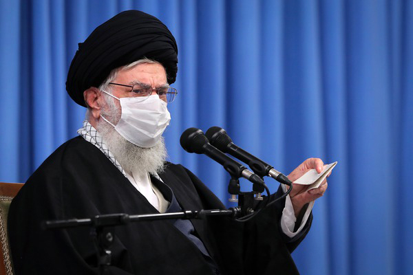 سیلی سخت‌تر، اخراج آمریکا از منطقه است، اما انتقام از آمران و قاتلان سردار سلیمانی قطعی است