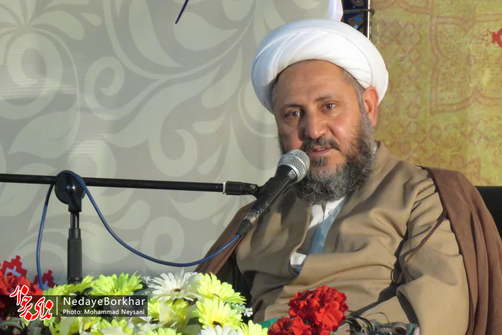 دشمن از سرنگونی انقلاب مایوس شده/ عمود خیمه دین ما ولایت فقیه است