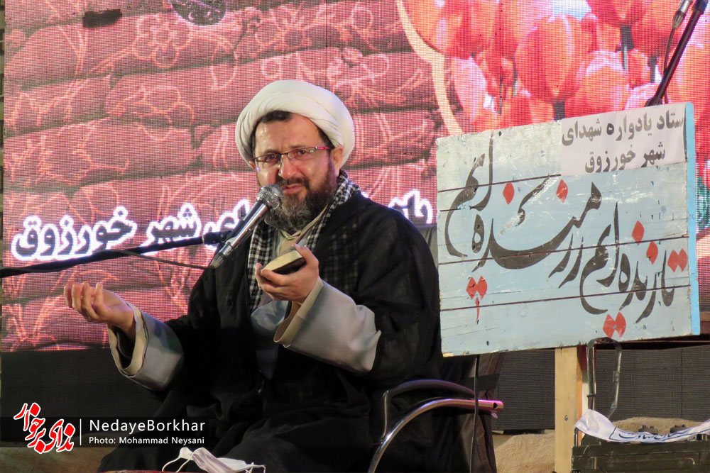 شهدا انسان های کمال یافته ای هستند/ شهدای سلامت نشان دادند که در بیمارستان هم می توان شهید شد
