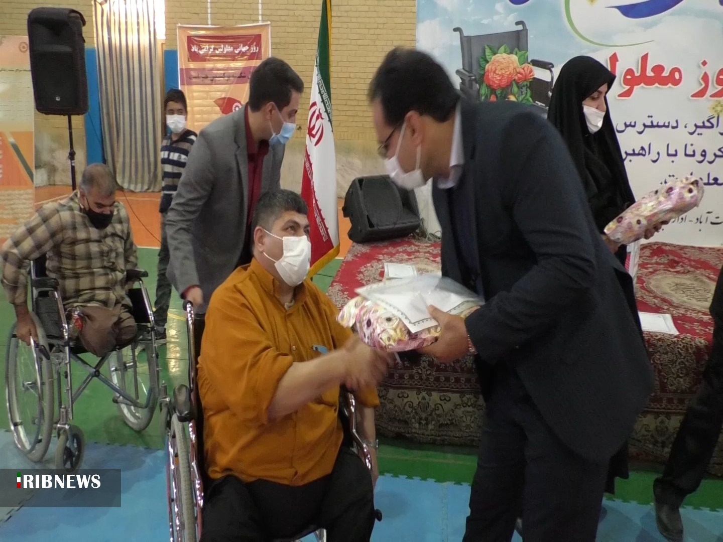 تجلیل از ۴۰ معلول نخبه در شهرستان برخوار + تصاویر