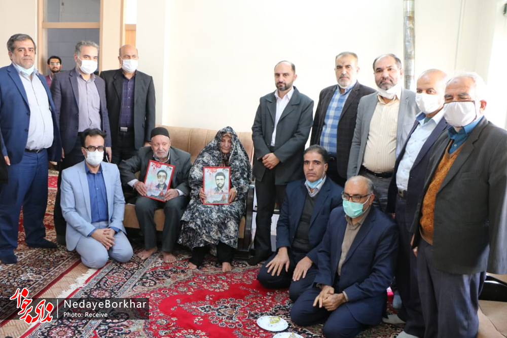 سرپرست فرمانداری برخوار با خانواده شهیدان بندی دیدار کرد + تصاویر