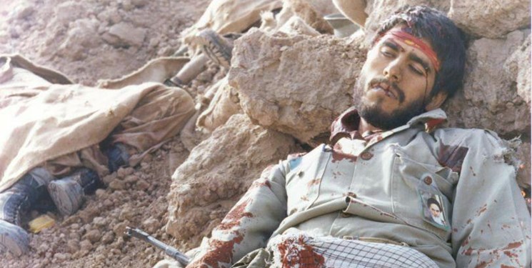 عکاس، این عکس را فقط برای مادر شهید گرفت، اما «نماد شهادت» شد