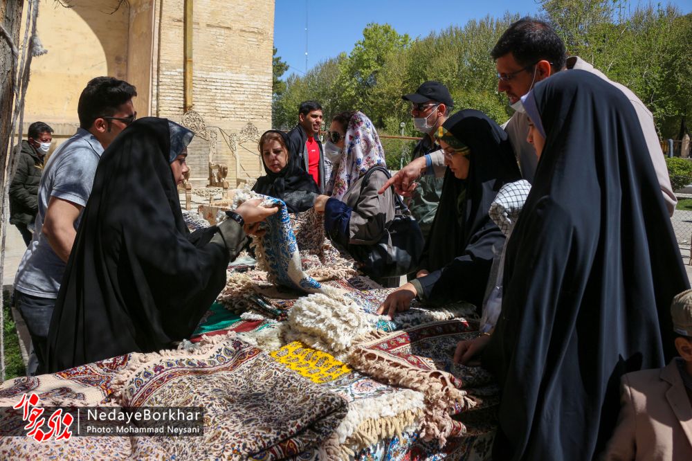 تصاویر | نوروزگاه شهرستان برخوار در باغ چهلستون اصفهان