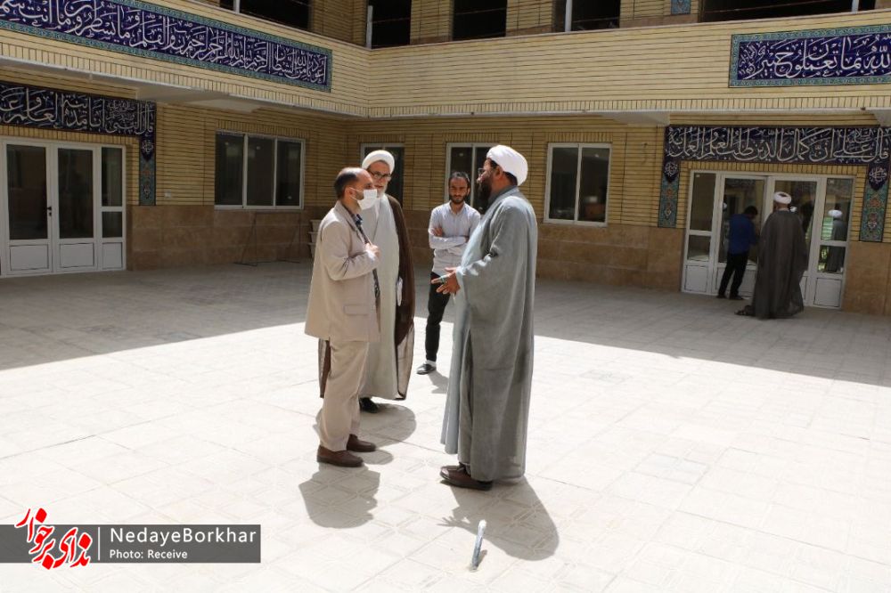 بازدید فرماندار شهرستان برخوار از حوزه علمیه امام رضا (ع) دولت آباد