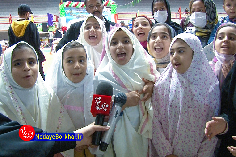 جشن بزرگ نسل فیروزه ای باحضور دختران روزه اولی شهرستان برخوار