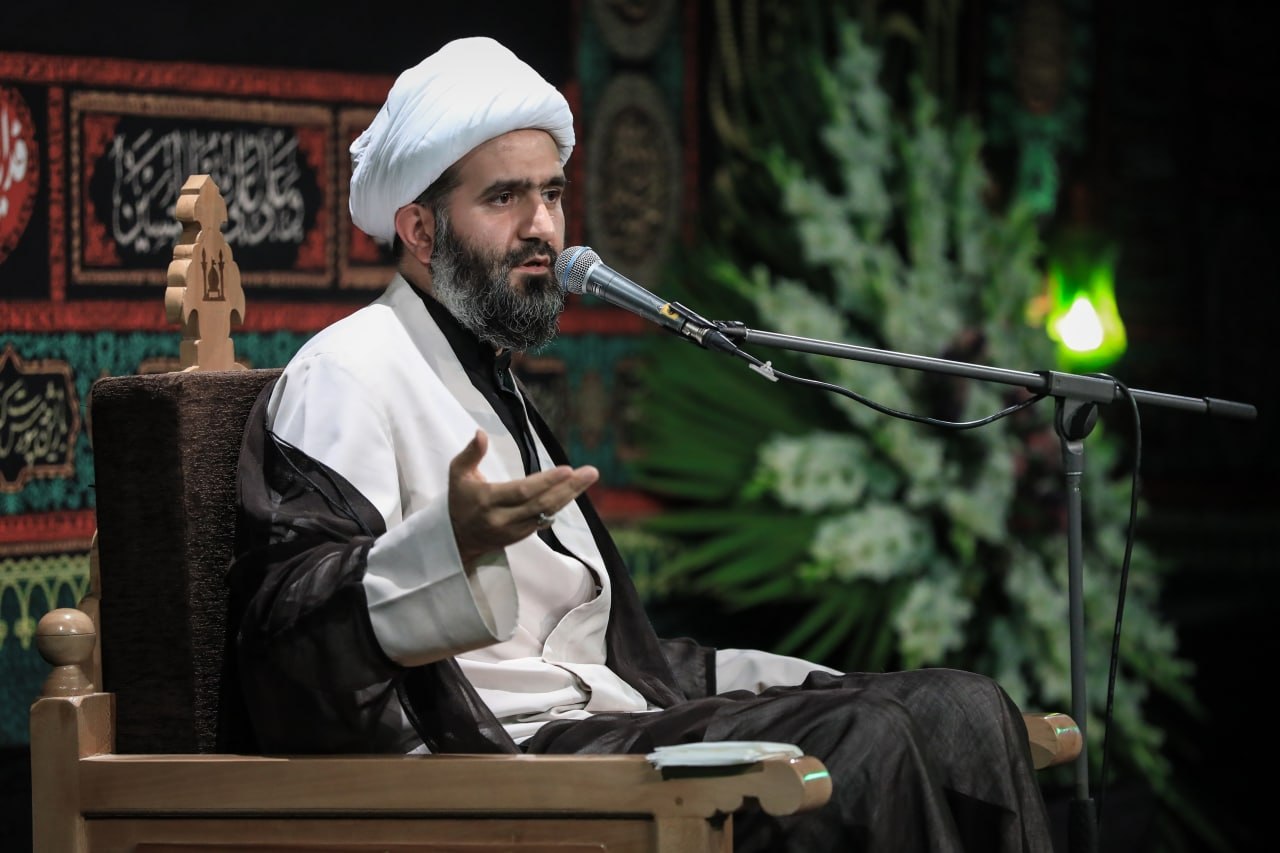 حجت الاسلام شریفیان: مهمترین لذت زندگی، همراه بودن با خانواده ایمانی است