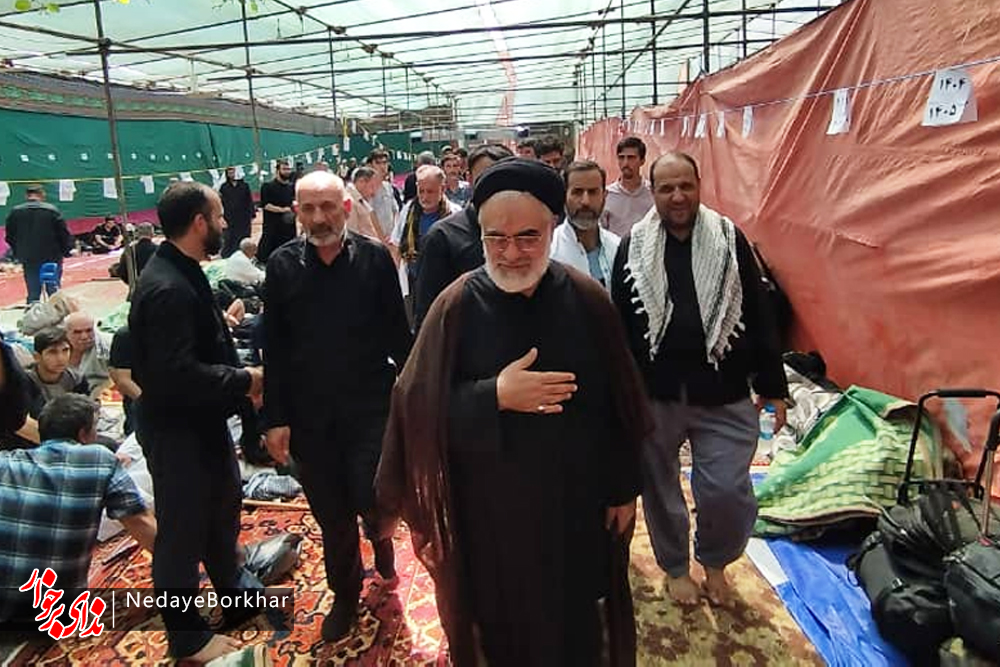 حضور آیت الله مهدوی در موکب یادمان شهدای برخوار + تصاویر