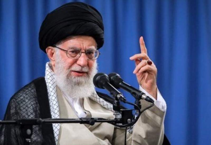 ملت عزیز و دستگاه‌های مسئول یقیناً بر توطئه‌ی خباثت‌آمیز دشمنان فائق خواهند آمد/ عاملان یقیناً مجازات خواهند شد