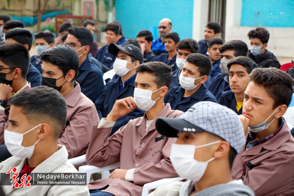 تصاویر | صبحگاه مشترک دانش آموزی در هنرستان بوعلی سینا دولت آباد