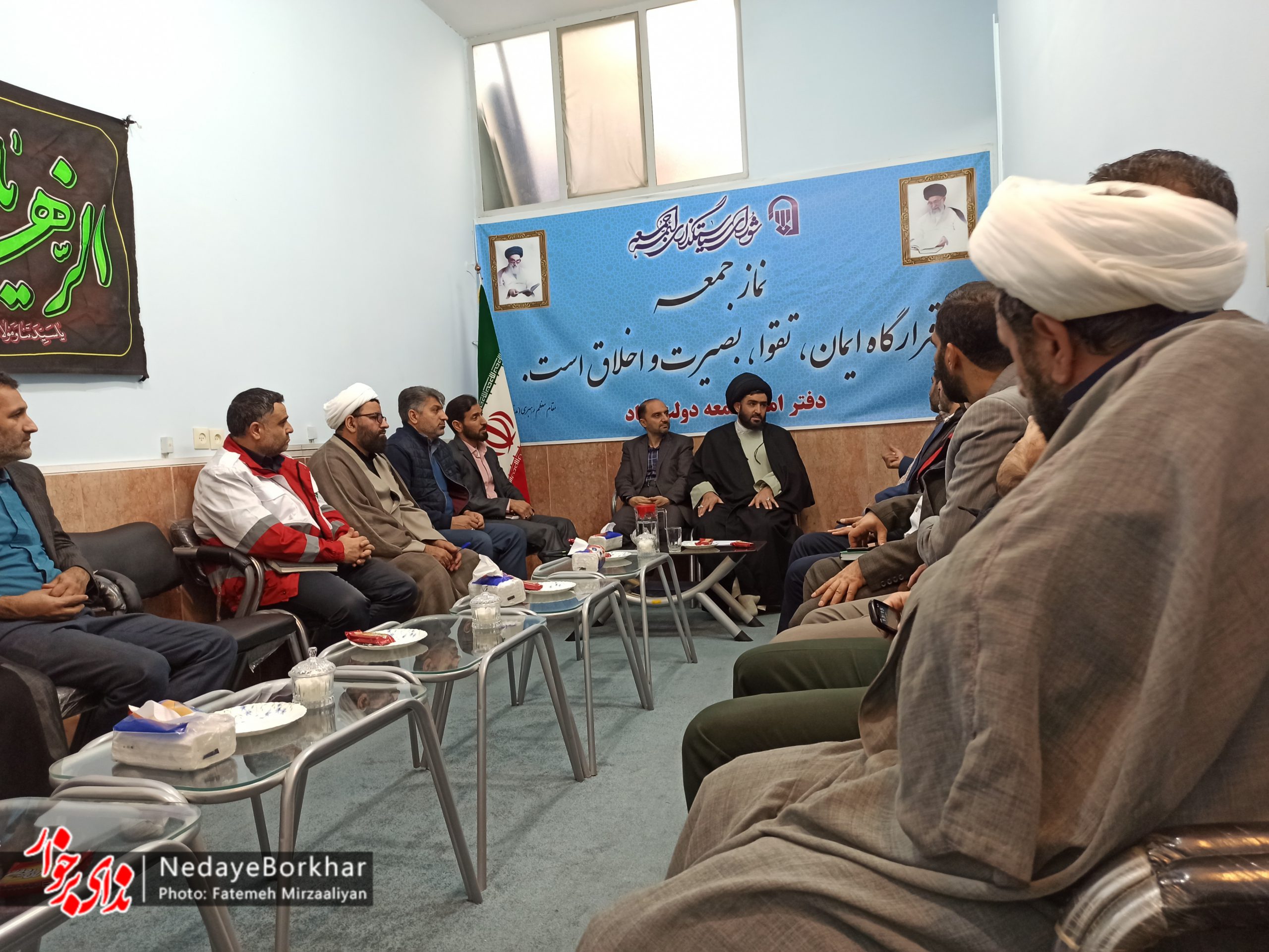 نباید فضای مجازی را خالی بگذاریم/ جامعه بی‌بصیرت با مشکل مواجه می‌شود