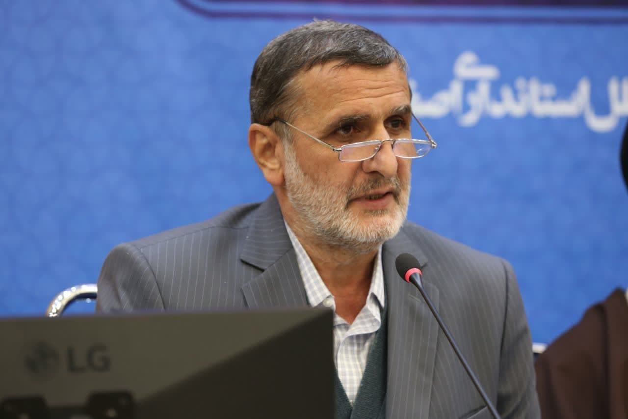 معاون استاندار اصفهان: افراد با حجاب مورد تشویق قرار گیرند