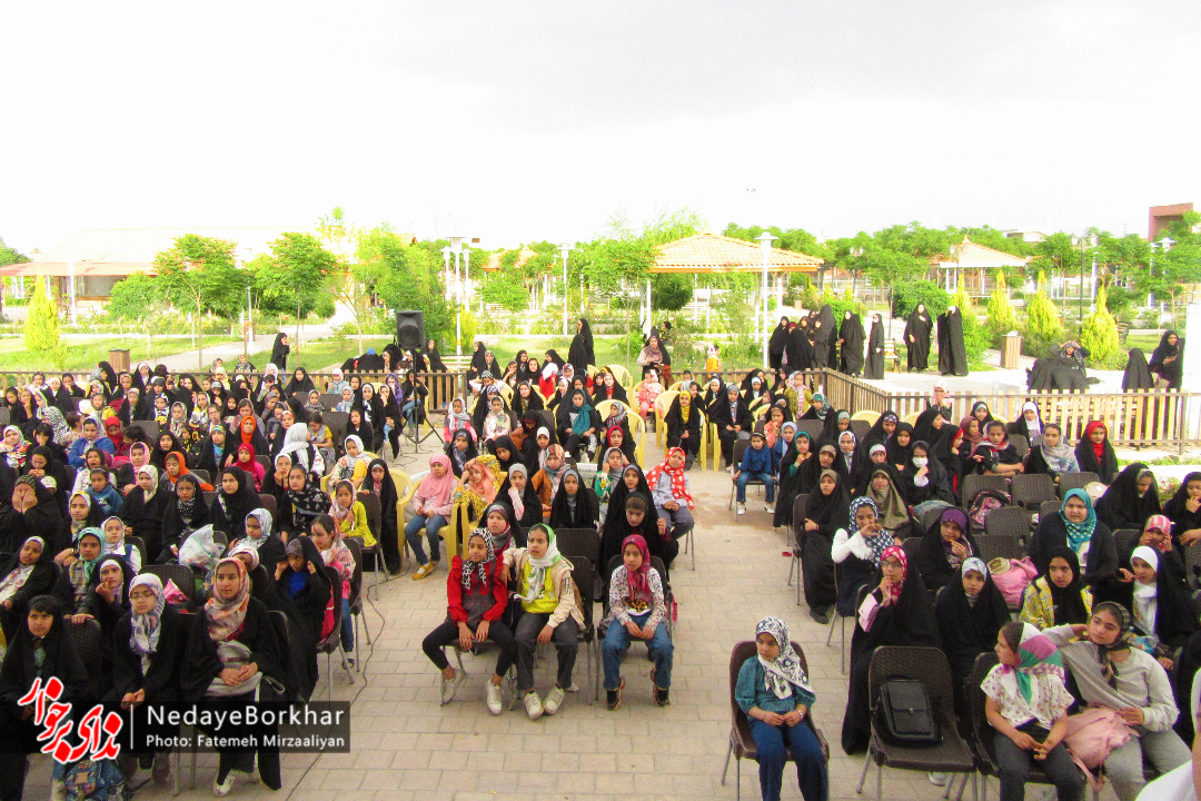 تصاویر | جشن روز دختر در باغ بانوان شهر دستگرد برخوار