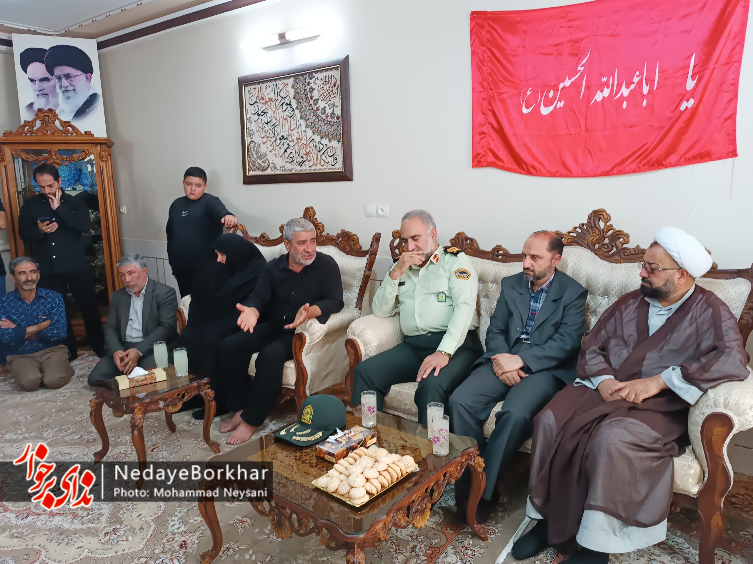 دیدار فرمانده انتظامی استان اصفهان با خانواده شهید مدافع امنیت یزدی + تصاویر