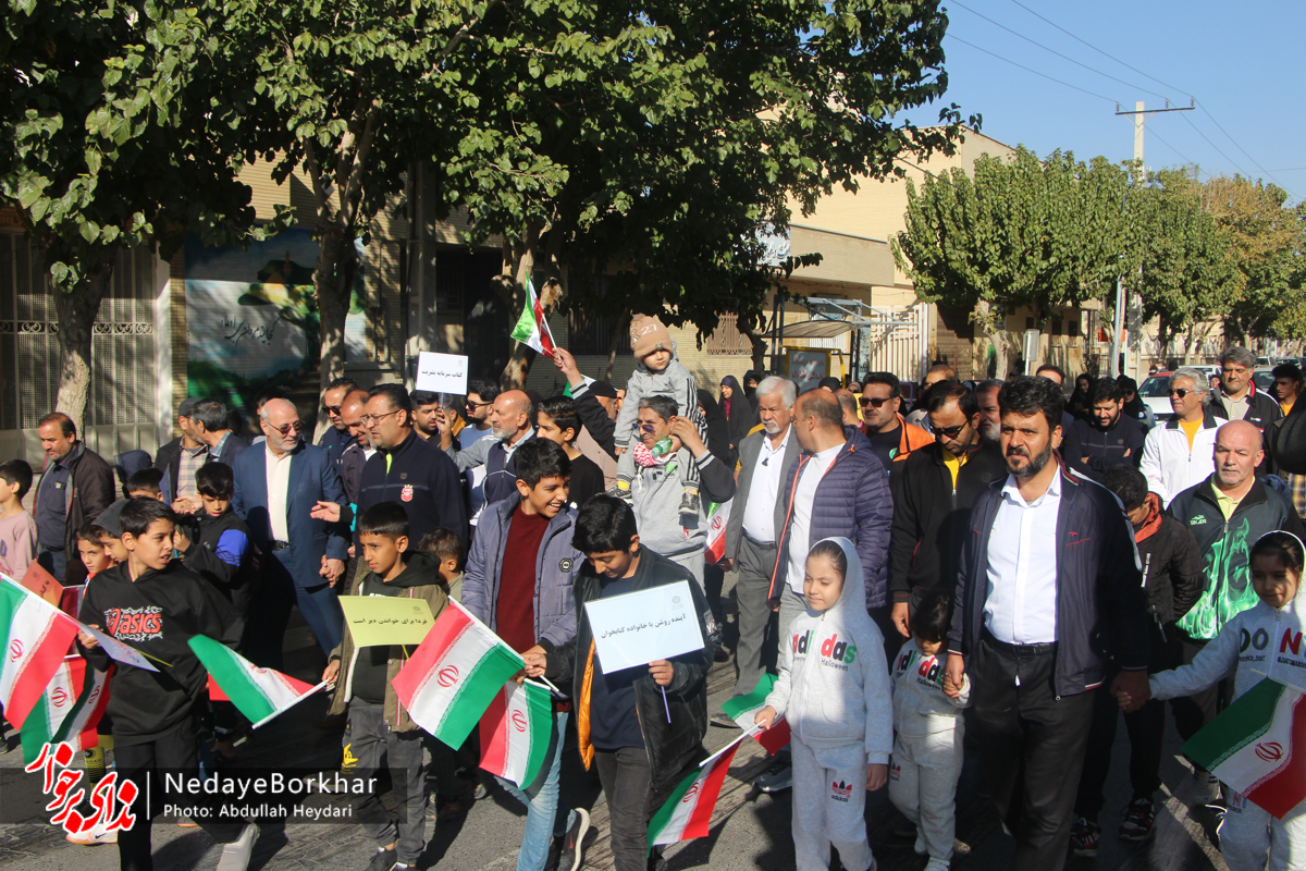 تصاویر| همایش پیاده‌روی خانوادگی در دولت آباد