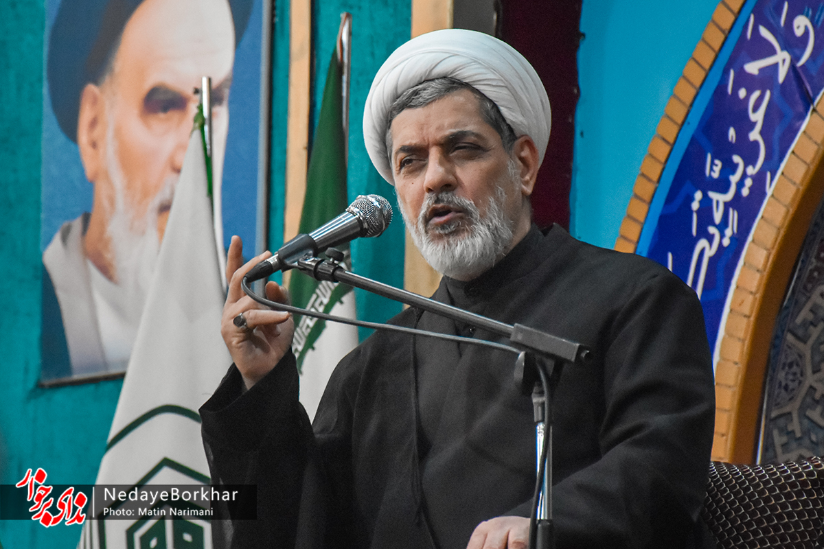 دشمن با نفوذ در بین مسلمانان قصد ایجاد شبهه دارد