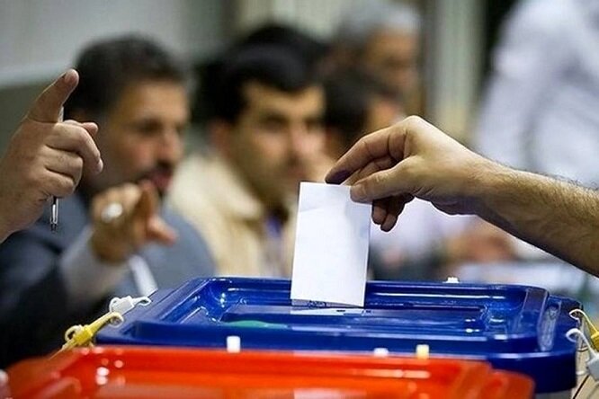 دعوت مدیر آموزش و پرورش برخوار از فرهنگیان و دانش‌آموزان رأی اولی