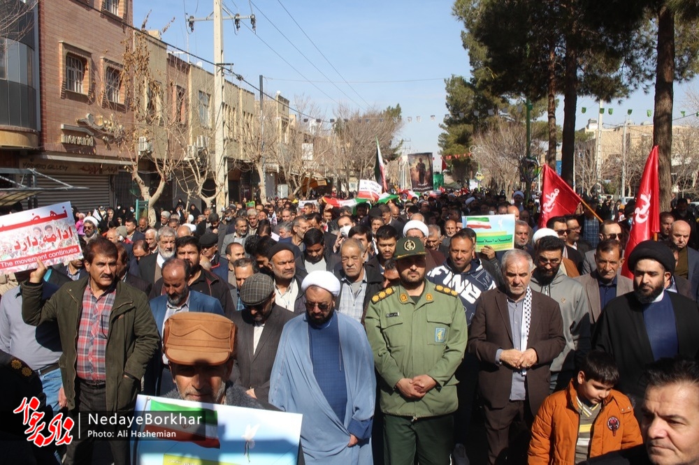 تصاویر| راهپیمایی یوم‌الله ۲۲ بهمن در دولت آباد