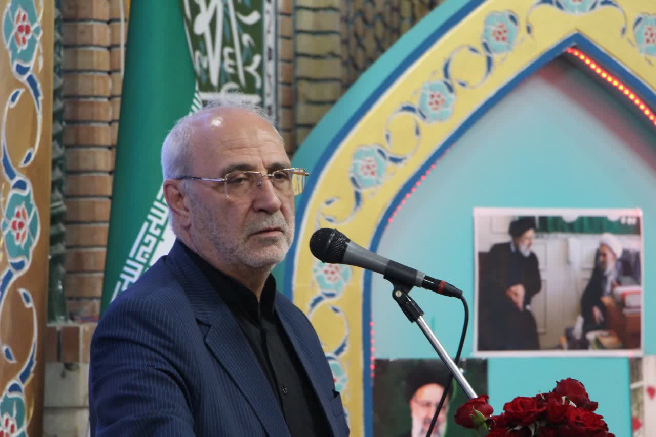 خون شهدای خدمت حرکت جدیدی در کشور آغاز کرد