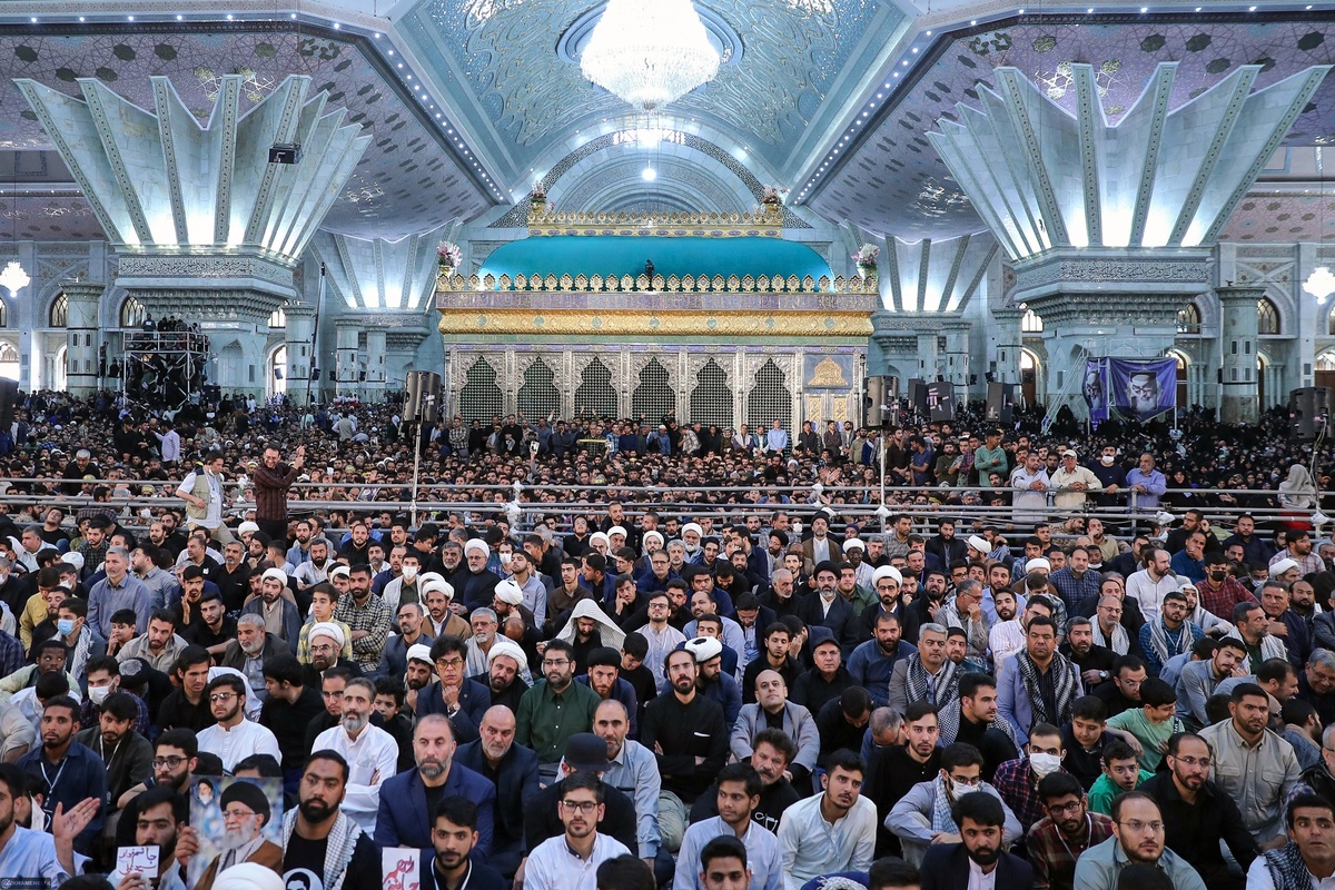 اعزام ۴ اتوبوس از برخوار به مرقد مطهر امام خمینی (ره)