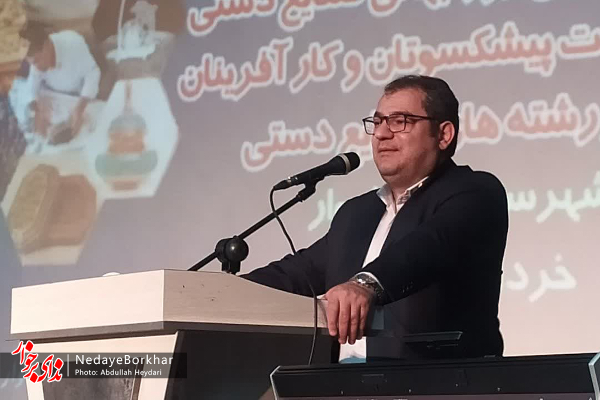محدودیتی در صادرات صنایع‌دستی به کشورهای خارجی نداریم