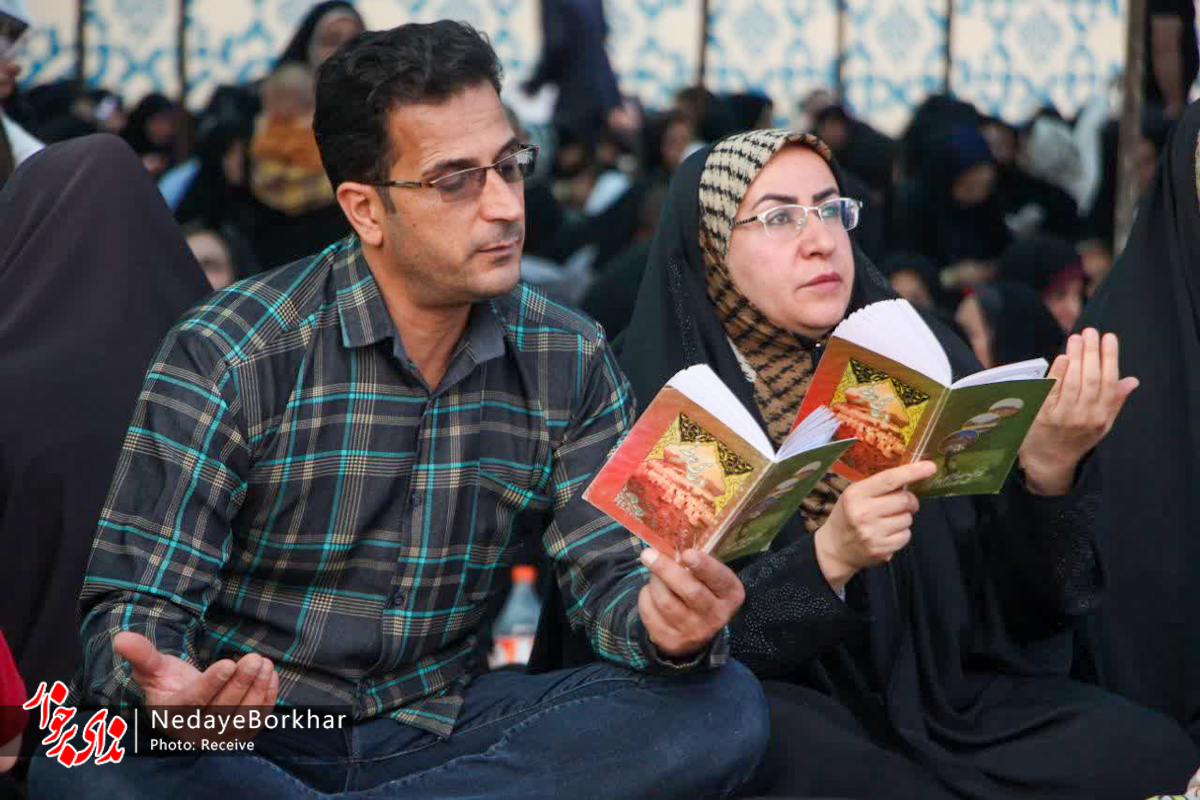 تصاویر| قرائت دعای عرفه در امامزاده نرمی