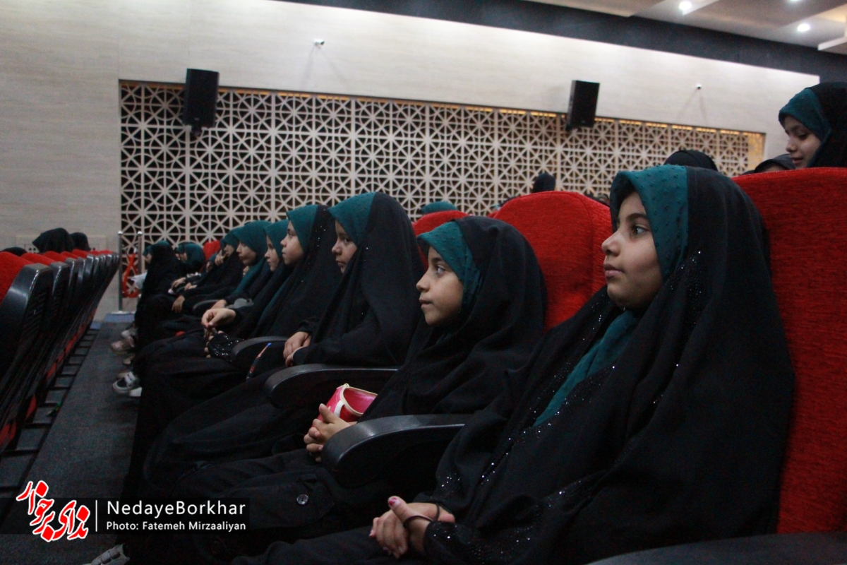 همایش دختران فاطمی رهروان زینبی