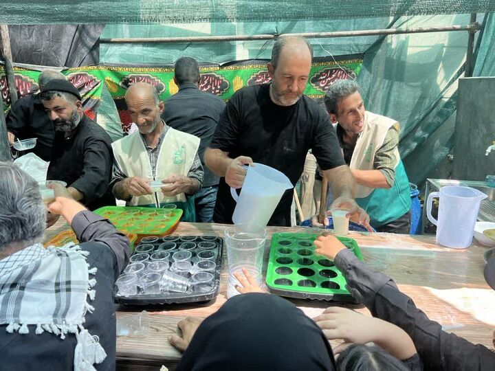 خدمت‌رسانی موکب‌های یاوران مهدی دولت آباد از کربلا تا مشهد