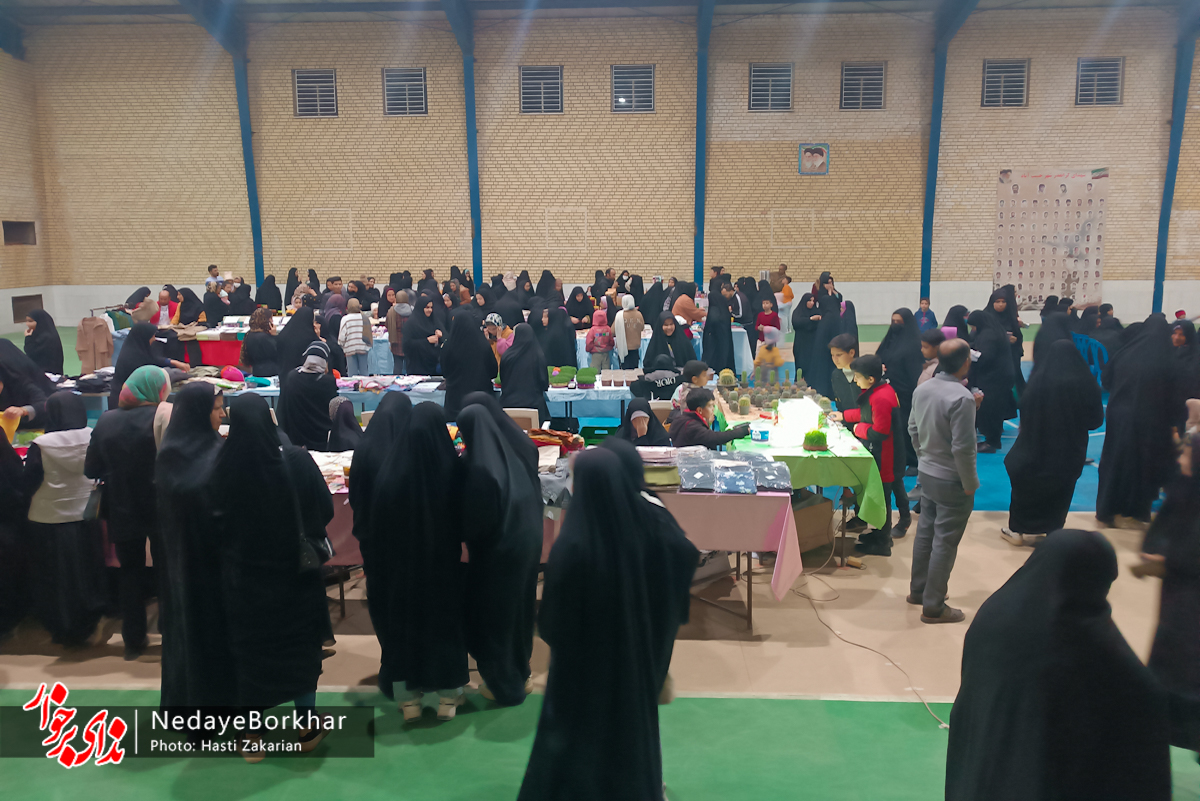 تصاویر| جشن ولادت امام حسن (ع) و افتتاح نمایشگاه مشاغل خانگی در حبیب آباد