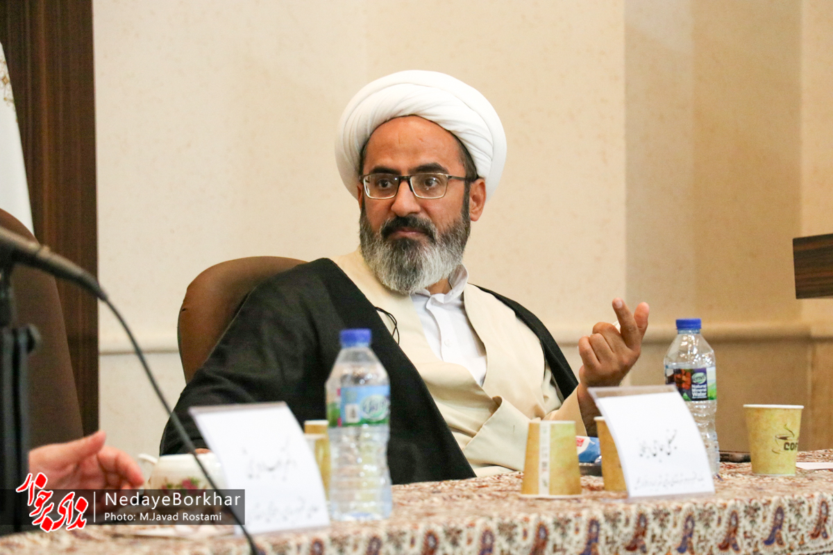 مرعوب شدن مسئولان، خطرناک‌تر از تحریم است