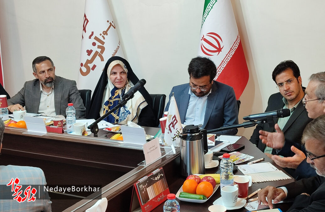 حضور مشاور رئیس‌جمهور در امور همکاری‌های اقتصادی در برخوار