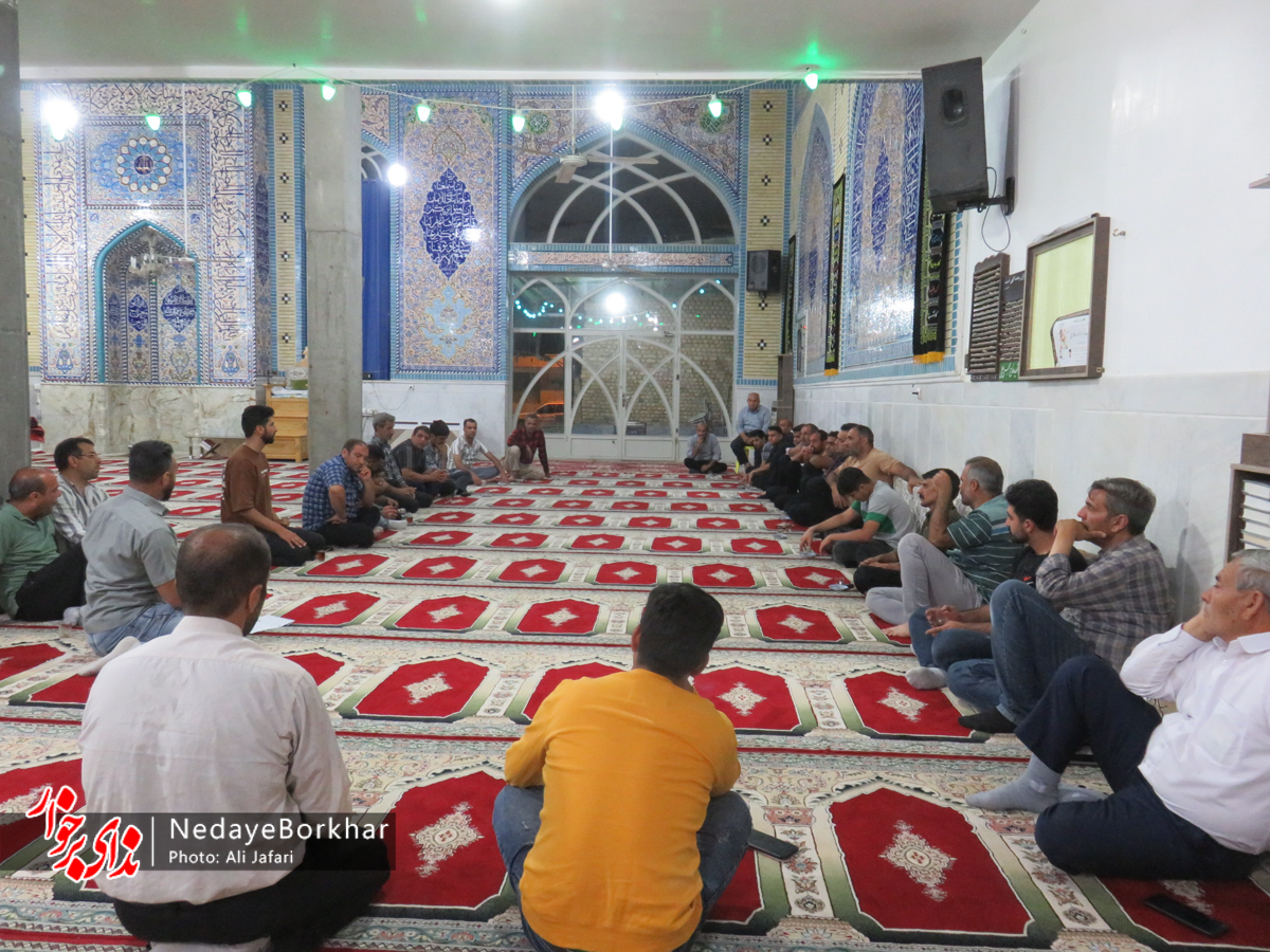 نشست کامیونداران کمپرسی برخوار برای پیگیری مطالبات صنفی+ تصاویر