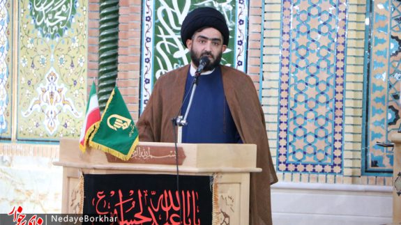 جمهوری اسلامی در برابر تهدیدات عقب‌نشینی نخواهد کرد