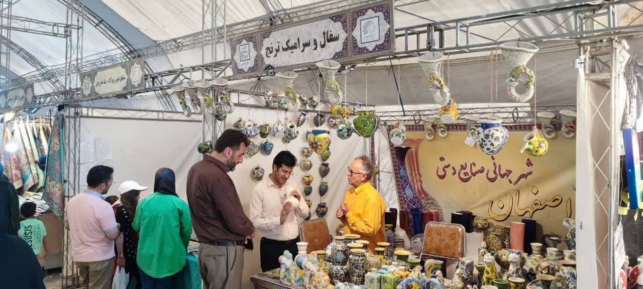 نوروزگاه شهرستان برخوار در چهلستون اصفهان برگزار شد+ تصاویر